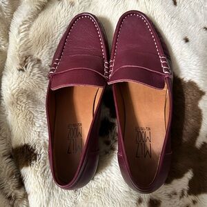 Miz Mooz Issy in the color Wine. Size 38